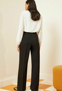 Love & Roses HIGH WAIST WIDE LEG TAILORED  - Auduma bikses - black belted