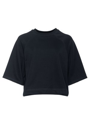 Sudadera negra recortada con mangas ranglán cortas y cuello redondo, mostrada sobre un fondo blanco.