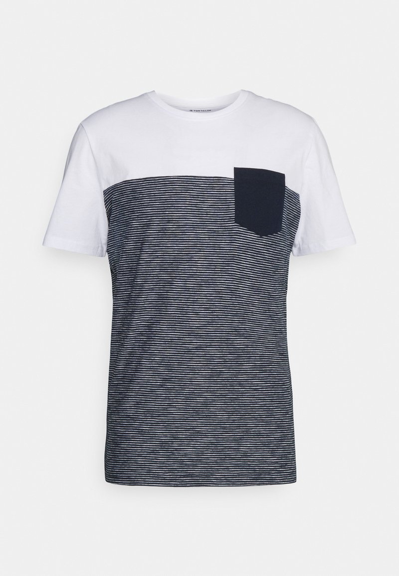 Herren T-Shirts basic | TOM TAILOR STRIPED WITH CUTLINE T-Shirt print white/weiß - VU54752 Herren T-Shirts basic | TOM TAILOR STRIPED WITH CUTLINE T-Shirt print white/weiß - VU54752