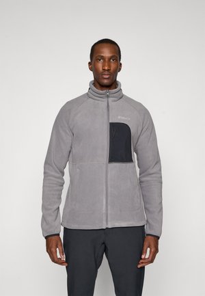 Giacca in fleece grigia con colletto alto, zip frontale e una tasca sul petto nera. Presenta un colore uniforme e una texture morbida.