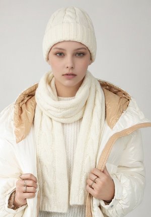 SCJ, SET , mleczny
