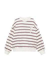 Vit crewneck sweatshirt med vinröda horisontella ränder, ribbade �ärmslut och en frontficka med en tryckt fras på en tygplåt.