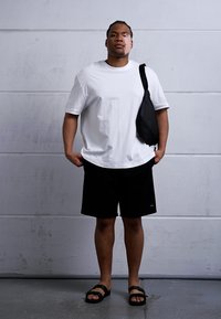 Calvin Klein Jeans MONOLOGO BADGE TEE - T-shirt basic - bright white