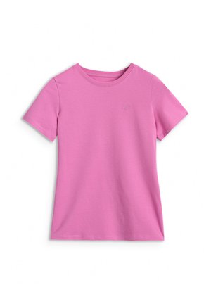Gładki fioletowy T-shirt z krótkim rękawem i okrągłym dekoltem, małe haftowane logo na piersi, położony płasko na białym tle.