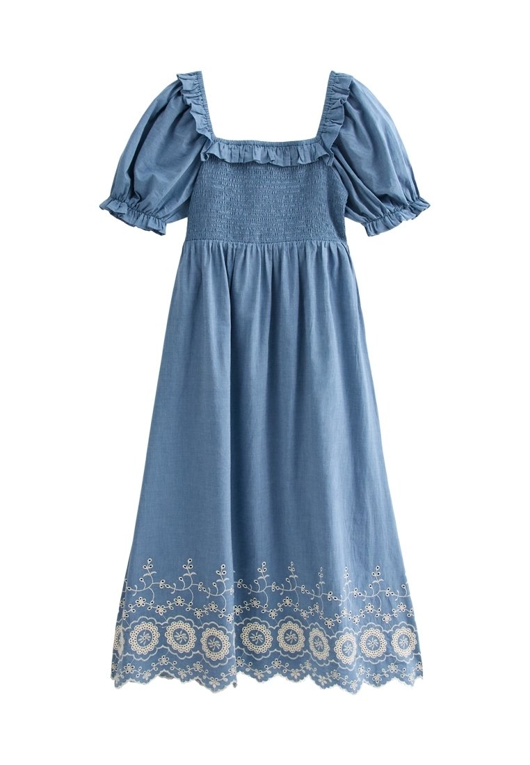 new look cotton dress How fabulous is this New Look 6694 dress @annetteart1 made in our beautiful  @keechiibstyle Cherry Cascade Cotton Lawn?   Find out all about this  project from Annette and join the Minerva