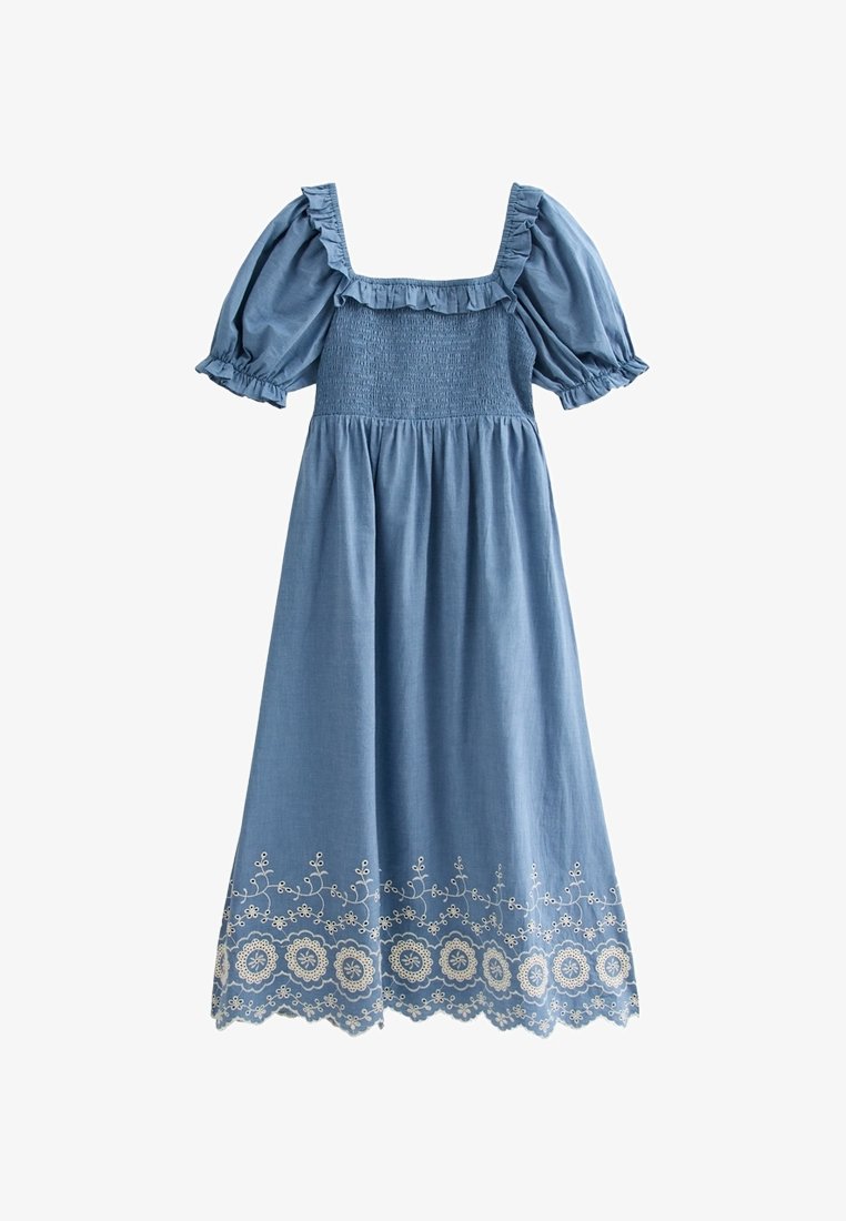 new look cotton dress How fabulous is this New Look 6694 dress @annetteart1 made in our beautiful @keechiibstyle Cherry Cascade Cotton Lawn? Find out all about this project from Annette and join the Minerva