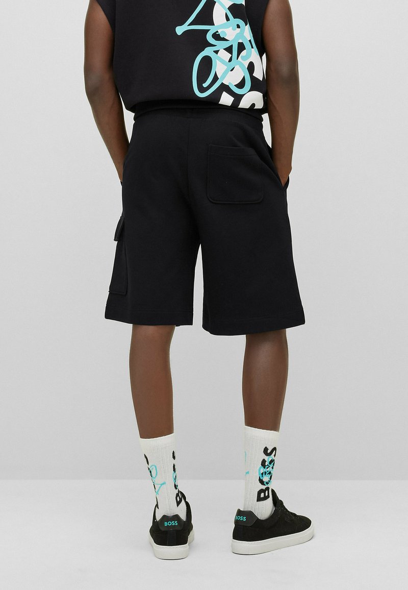 Herren Chino Shorts | BOSS SEGRAFFITTI Shorts black one/schwarz - MC45768 Herren Chino Shorts | BOSS SEGRAFFITTI Shorts black one/schwarz - MC45768