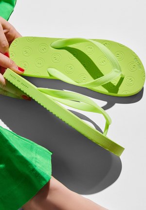 flip*flop, ORIGINALS SMILE - Pool shoes - lime