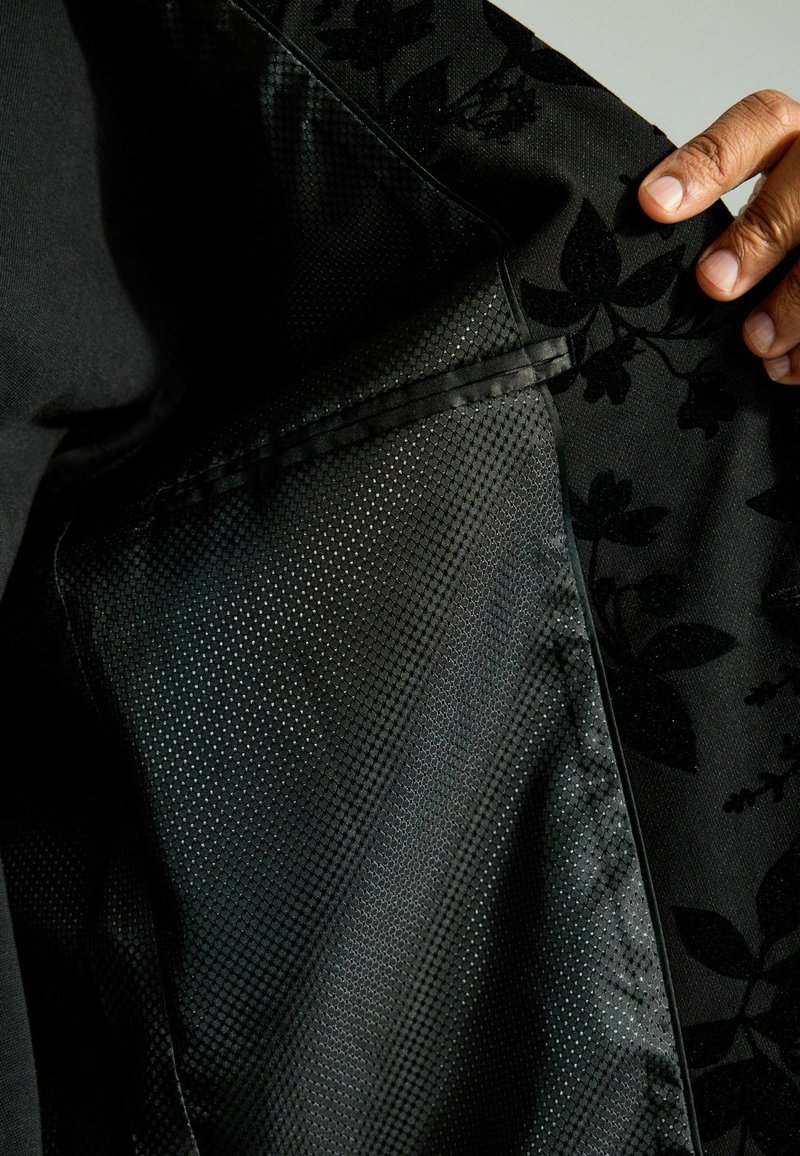 Blazer Femme NEXT En Laine Noire Brodée Motif Floral - Taille 12, Occasion Très Bon état