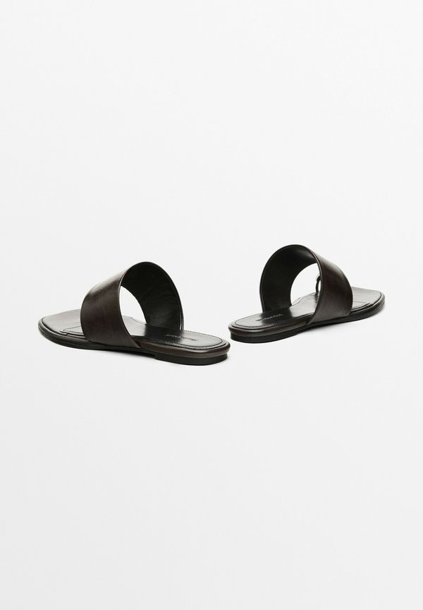 FLAT SLIDER WITH RING DETAIL - T-bar sandals2