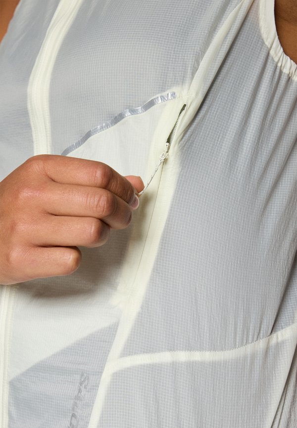 SENSE WIND VEST - Waistcoat - icicle2