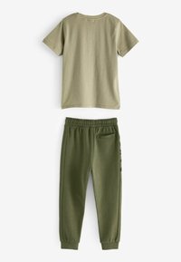 Baker by Ted Baker JOGGER SET- REGULAR FIT - Tréningruha alsók - green