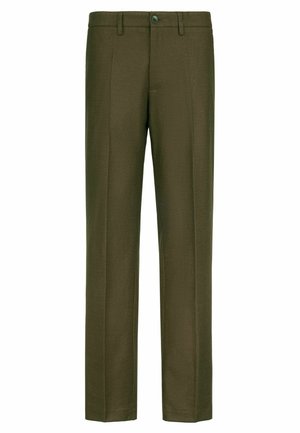 Olivgrüne, maßgeschneiderte Hose mit Knopfverschluss, Gürtelschlaufen und gebügelten Bügelfalten, auf weißem Hintergrund präsentiert.