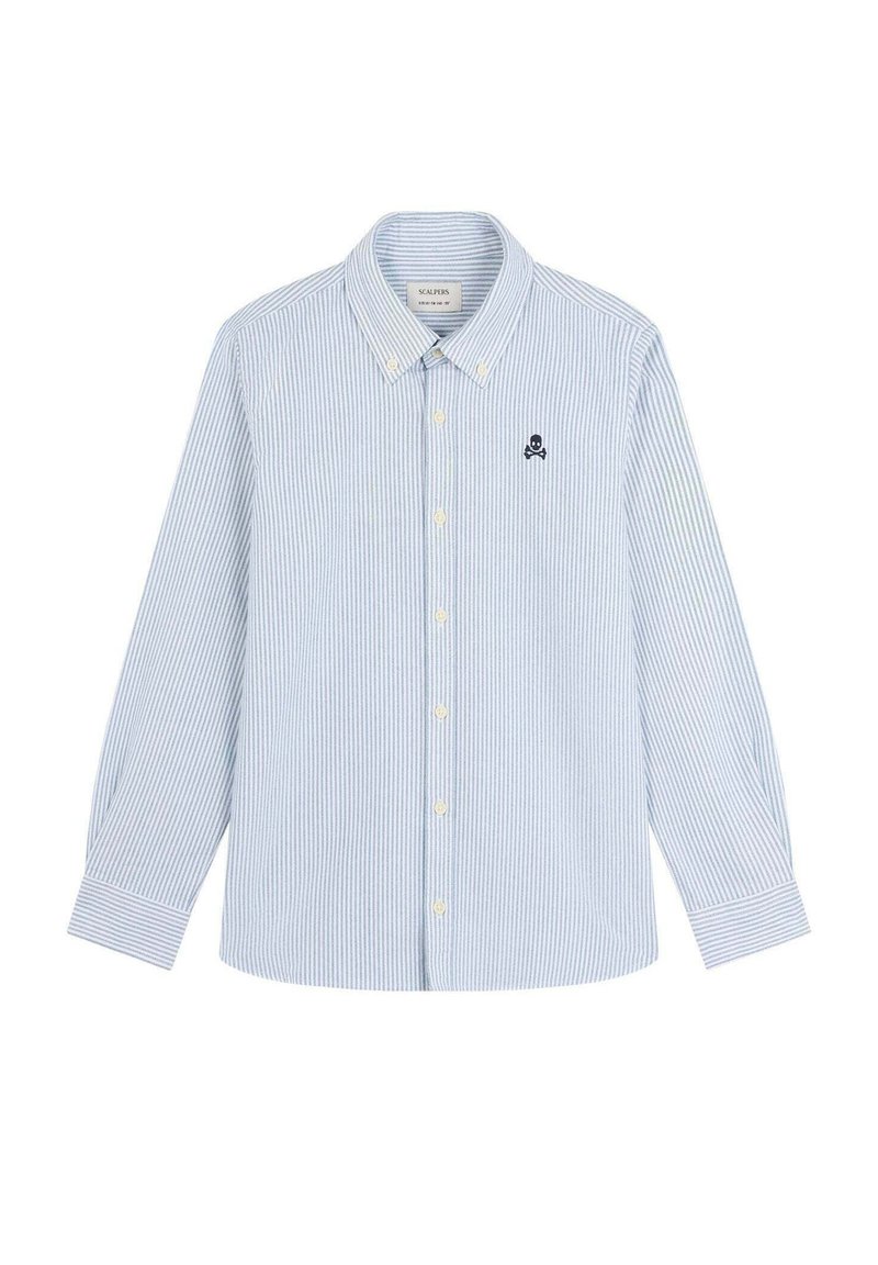 Camisa de botones a rayas en algodón azul claro y blanco. Presenta un cuello clásico, mangas largas y un pequeño logo de calavera bordado en el pecho.