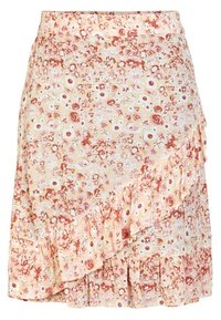 Bloemmotief rok met een gerimpelde zoom, in tinten perzik, rood en crème, gemaakt van lichtgewicht stof met een subtiele glans.
