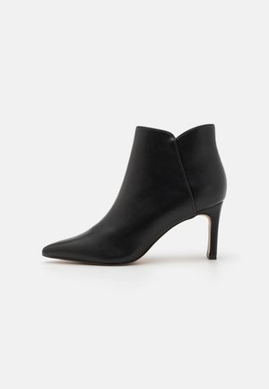 High Heel Stiefelette - black