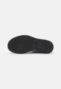 Puma REBOUND V6 UNISEX - Sneakers basse - white/black/club navy