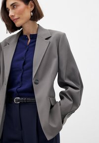 NA-KD Bleizeris - grey