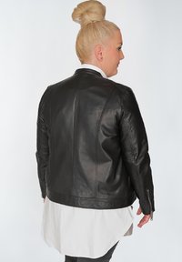 Maze Skinnjacka - black