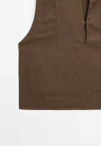 Thumbnail Image 9