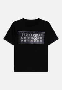 Ausgewählt, black