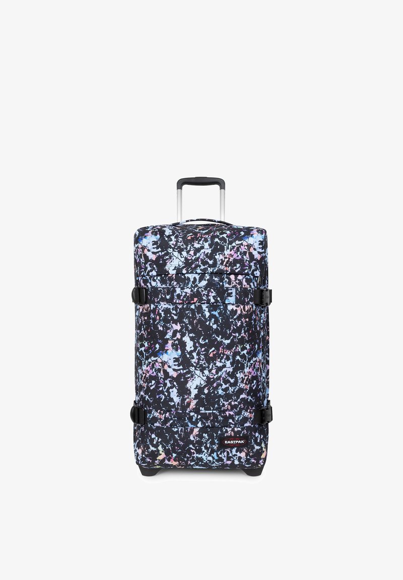 Rollende koffer met een zwarte basis en een multicolor abstract patroon. Voorzien van een uitschuifbaar handvat, twee gespen en meerdere vakken.