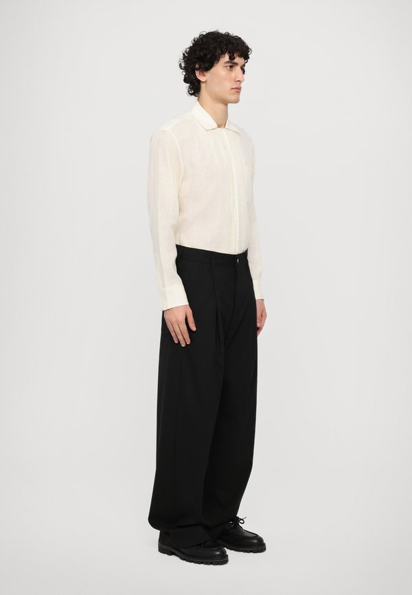 PLEATED WIDE LEG - Trousers3