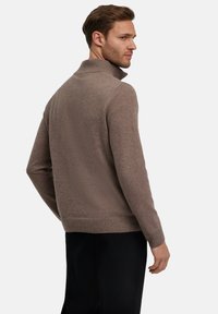 FALKE Basic Lambswool Half-Zip - Strickpullover - nutmeg mel