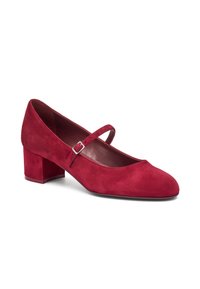 Chaussure Mary Jane en daim rouge avec un bout carré, une sangle unique avec une boucle en métal et un talon carré pour la stabilité.