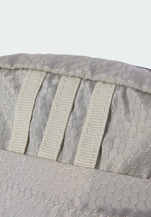 SMALL ITEM - Cross body bag2