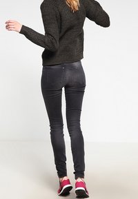 Vero Moda Pullover - dark grey