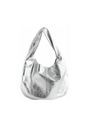 Borsa hobo argento realizzata in pelle metallica con una texture morbida, caratterizzata da una singola tracolla e una forma a corpo curvo.