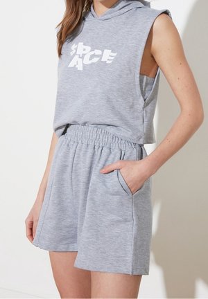 Shorts - grey