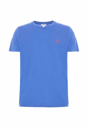 T-shirt blu a maniche corte con collo rotondo e piccolo logo rosso sul petto a sinistra, mostrata su sfondo bianco.