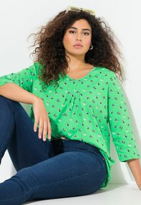 Ulla Popken MINIMAL PRINT 3/4 SLEEVE - Langarmshirt - mint green