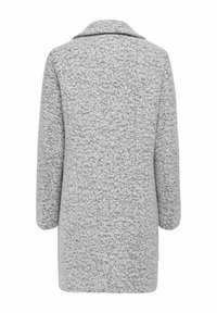 Svetle šedý texturovaný vlněný kabát s dlouhými rukávy a výstřihem do "V", zobrazený zezadu na bílém pozadí.