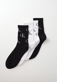 Selezionato, black/white