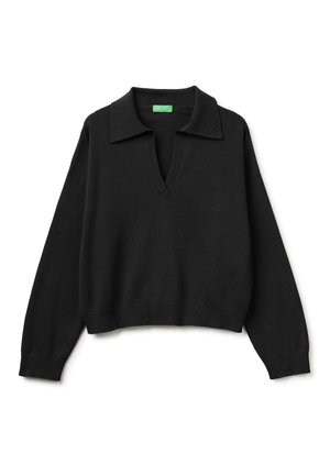 Czarny sweter z długim rękawem, kołnierzem i dekoltem w kształcie litery V, z prążkowanymi mankietami i dołem, ułożony płasko na białym tle.