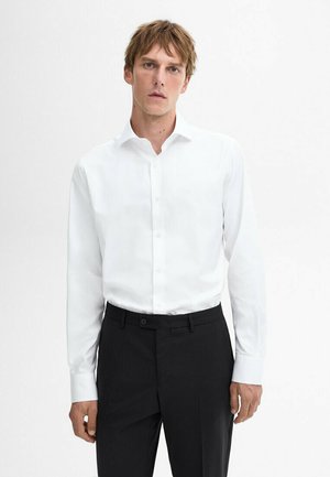 REGULAR-FIT GARMENT - Businesshemd - white