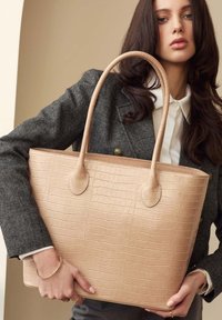 Isabel Bernard Shopping Bag - beige