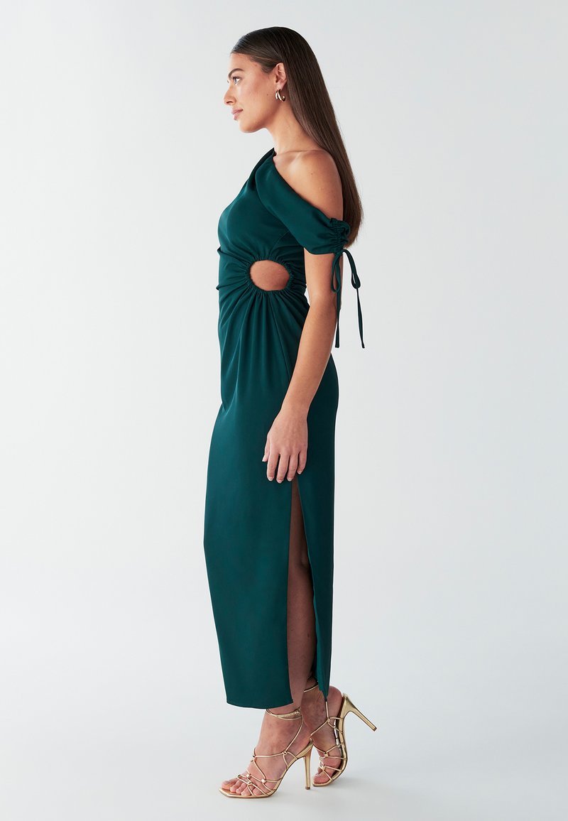 kiyonna plus size graduation dress Geneva Sparkling Evening Gown - Starlight making it perfect for main image 1