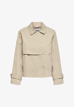 Veste imperméable beige avec un col, une fermeture à double bouton, et des manches à revers. Texture lisse et coupe ajustée.