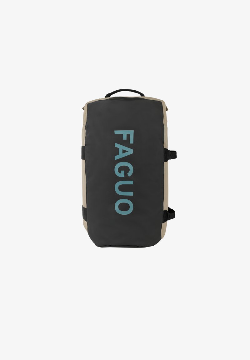 Schwarzer und beiger Rucksack in rechteckiger Form, mit auffällig dargestelltem blauen "FAGUO"-Text; ausgestattet mit Seitenriemen und einem oberen Griff.