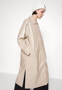 Calvin Klein Jeans Casaco clássico - travertine