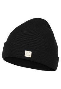 Zwart gebreide beanie met ribbelstructuur, voorzien van een opgerolde rand en een klein crèmekleurig label met branding.