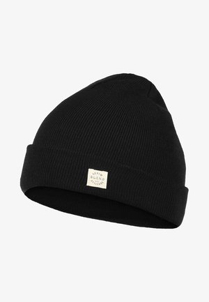 Schwarze gestrickte Mütze mit geripptem Muster, ausgestattet mit einem umgeschlagenen Bündchen und einem kleinen, cremefarbenen Etikett mit Markenlogo.