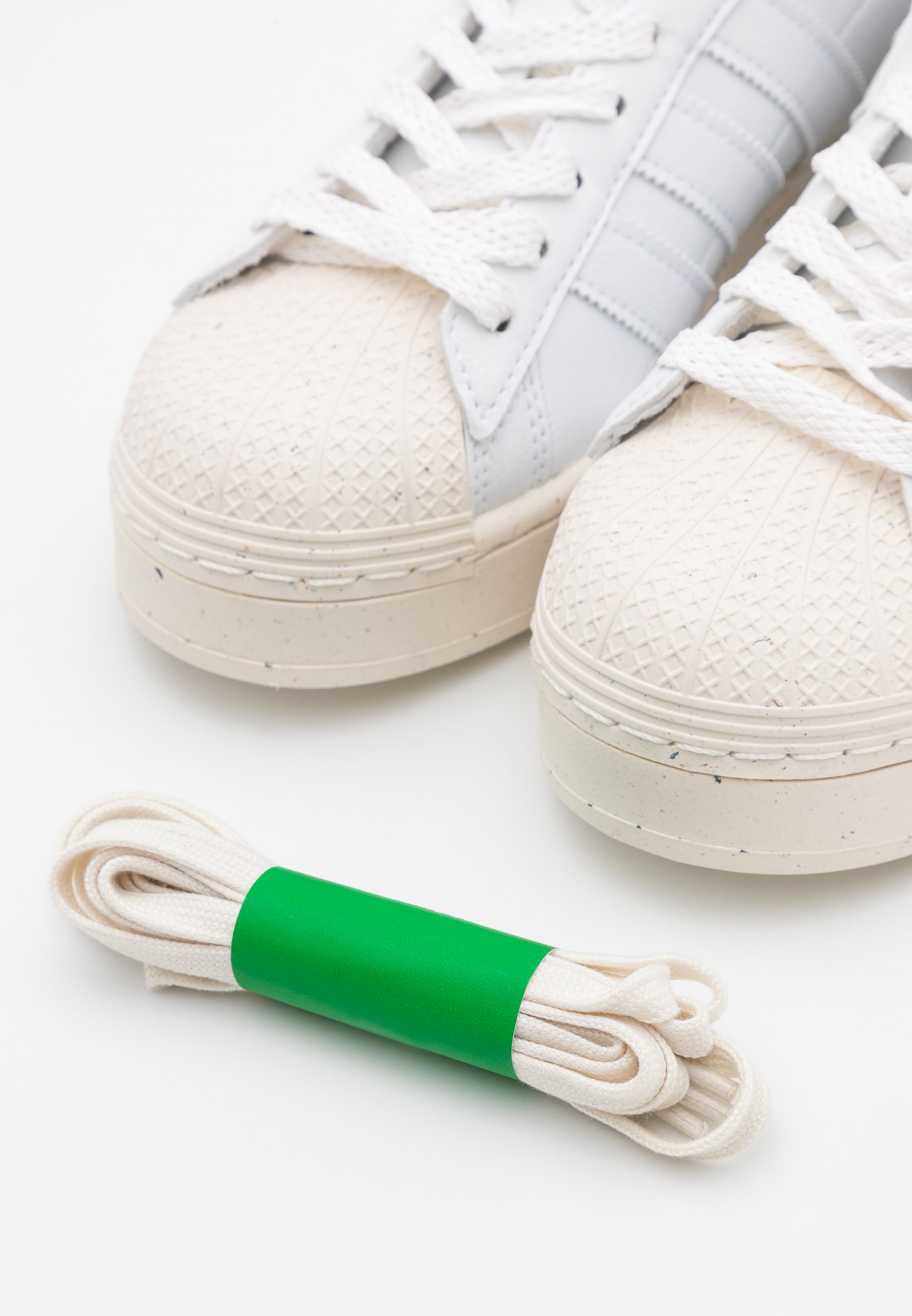 adidas Originals SUPERSTAR BOLD PRIMEGREEN VEGAN Joggesko adidas Originals SUPERSTAR BOLD PRIMEGREEN VEGAN Joggesko
