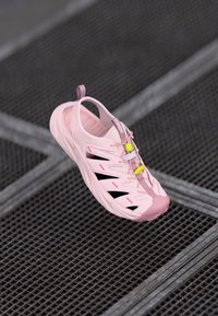 HOPARA UNISEX - Outdoorsandalen - rose tea/neon rose