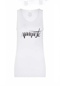 Weißes Tanktop aus weichem Stoff, mit einem großen schwarzen, geschwungenen "namaste"-Schriftzug auf der Vorderseite. Reguläre Passform mit rundem Halsausschnitt.