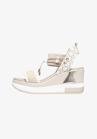 Sélectionné, latte